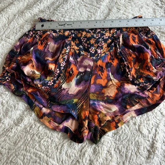 Free People‎ Orange and Purple Cargo Shorts - Picture 8 of 9